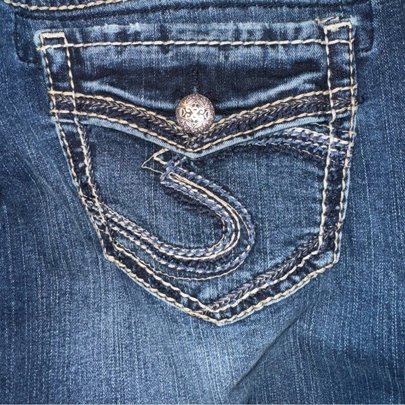 Silver SUKI MID slim BOOT Women’s Blue Denim 32 X 30 Jeans faux Flap Pocket - Picture 1 of 9